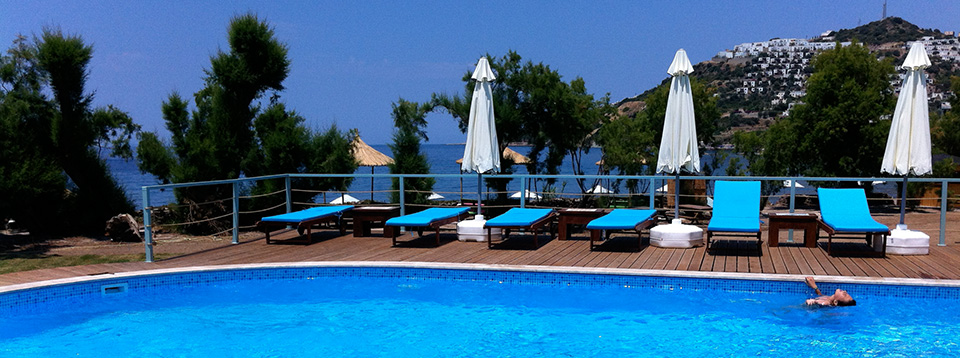 Der Pool im Reitclub, ca. 500m Entfernung